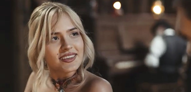 Tommi Rose as Rose Tanner, the saloon girl Silas Johnson would like to marry in A Gunfighter's Deal (2025)