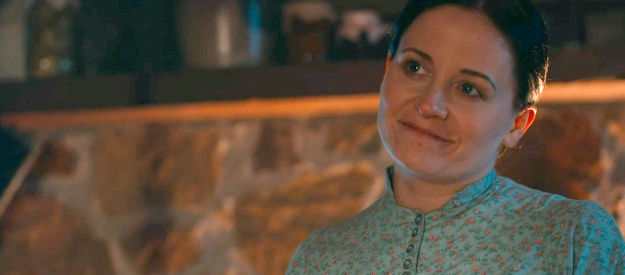 Brooke Lyons as Emma's mom, wishing her daughter would be more ladylike in Bad Men Must Bleed (2025)