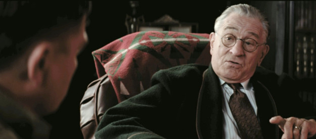 Robert DeNiro as William 'King' Hale, meeting with his nephew upon his return from World War I in Killers fo the Flower Moon (2023)